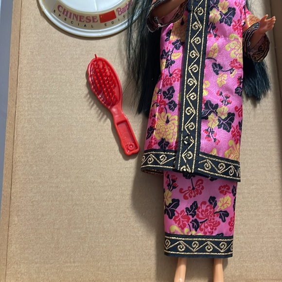 Vintage Barbie, Chinese limited edition + brush + base - Picture 3 of 11